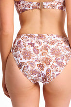 Load image into Gallery viewer, Sunseeker Priya Ruched Mid Rise Pant - Coco