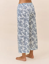 Load image into Gallery viewer, Papinelle Nostalgia Crop Pyjama Pant (White)