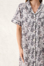 Load image into Gallery viewer, Givoni 6AC58Q Quill Sleepshirt (Black)