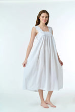 Load image into Gallery viewer, Arabella MD701 Nightie (White)