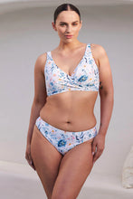 Load image into Gallery viewer, Artesands Cordelia Delacroix Multifit Cup Bikini Top (White)