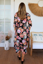 Load image into Gallery viewer, Dreamcatcher M03491 Midi Dress (Black)