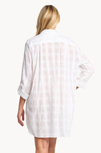 Load image into Gallery viewer, Sunseeker Picnic Painters Shirt (White)