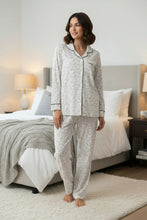 Load image into Gallery viewer, Givoni 7LP30N - Nadia Pyjama Set (Ivory)