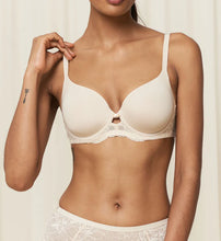 Load image into Gallery viewer, Triumph Amourette Charm WHP01 (Black) (Rust) (Creamy Dream)