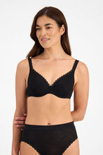 Load image into Gallery viewer, Berlei YWLF Barely There Lace Bra (Black)