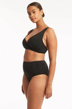 Load image into Gallery viewer, Sea Level Eco Essentials High Waist Gathered Side Pant (Black)