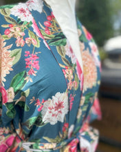 Load image into Gallery viewer, Floressents Cotton Fleur Kimono Robe (Bluestone)
