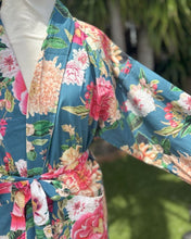 Load image into Gallery viewer, Floressents Cotton Fleur Kimono Robe (Bluestone)