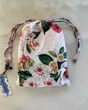 Load image into Gallery viewer, Floressents Cotton Fleur Kimono Robe (White)