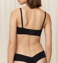 Load image into Gallery viewer, Triumph Flex Smart STRAPLESS Bra - Black