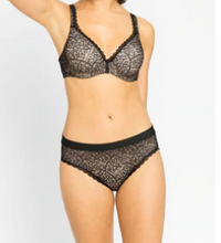 Load image into Gallery viewer, Berlei Barely There Lace Contour Bra - Black