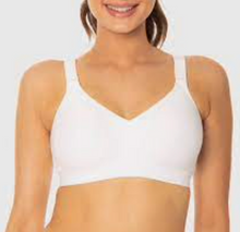 Load image into Gallery viewer, Triumph Triaction Wellness Sports Bra

