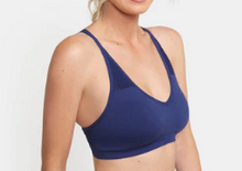 Load image into Gallery viewer, Triumph Triaction Zen Top (Navy) (Black)