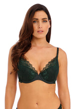 Load image into Gallery viewer, Wacoal Lace Perfection Underwire Plunge Bra (Botanical Green)
