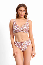 Load image into Gallery viewer, Sunseeker Priya Ruched Mid Rise Pant - Coco
