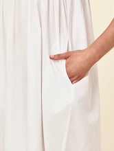 Load image into Gallery viewer, Papinelle Millie Strappy Nightie (White)
