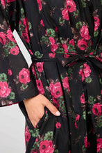 Load image into Gallery viewer, Arabella MD75 P4 Summer Cotton Robe (Black Roses )

