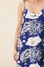 Load image into Gallery viewer, Givoni Taranto Chemise (Navy)
