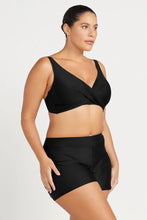 Load image into Gallery viewer, Artesands Hues Delacroix Multifit Cup Bikini Top (Black)
