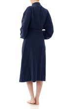 Load image into Gallery viewer, Givoni 9DG63 Mid Length Unisex Cotton Towelling  Robe (White)  (Navy)
