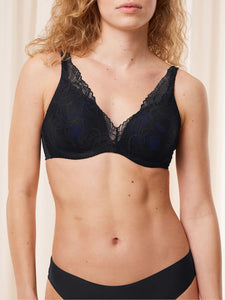 Triumph  Body Make-Up Illusion Lace  Bra (Black)