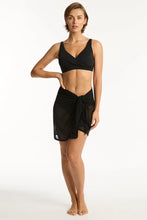 Load image into Gallery viewer, Sea Level Eco Essentials Mid Length Mesh Wrap (Black)
