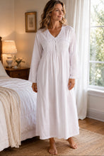Load image into Gallery viewer, Alice &amp; Lily 511 Cotton nightie (White)

