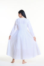 Load image into Gallery viewer, Arabella MD-26 Cotton Embroidered Robe (White)
