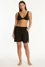 Load image into Gallery viewer, Sea Level Essentials 7 Inch Boardshort (Black)
