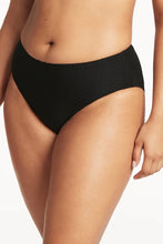 Load image into Gallery viewer, Sea Level Honeycomb Mid Bikini Pant (Black)

