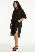 Load image into Gallery viewer, Sea Level Salt Long Cover Up (Black)

