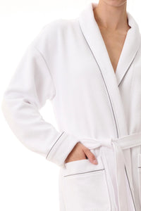 Givoni 3SJ87 -Unisex  Mid Length  Wrap Gown (White)