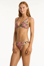 Load image into Gallery viewer, Sea Level Wildflower Longline Tri Bikini Top (Pink)
