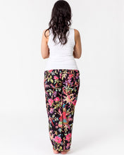 Load image into Gallery viewer, Floressents Paradise Lounge Pants with pockets (Black)
