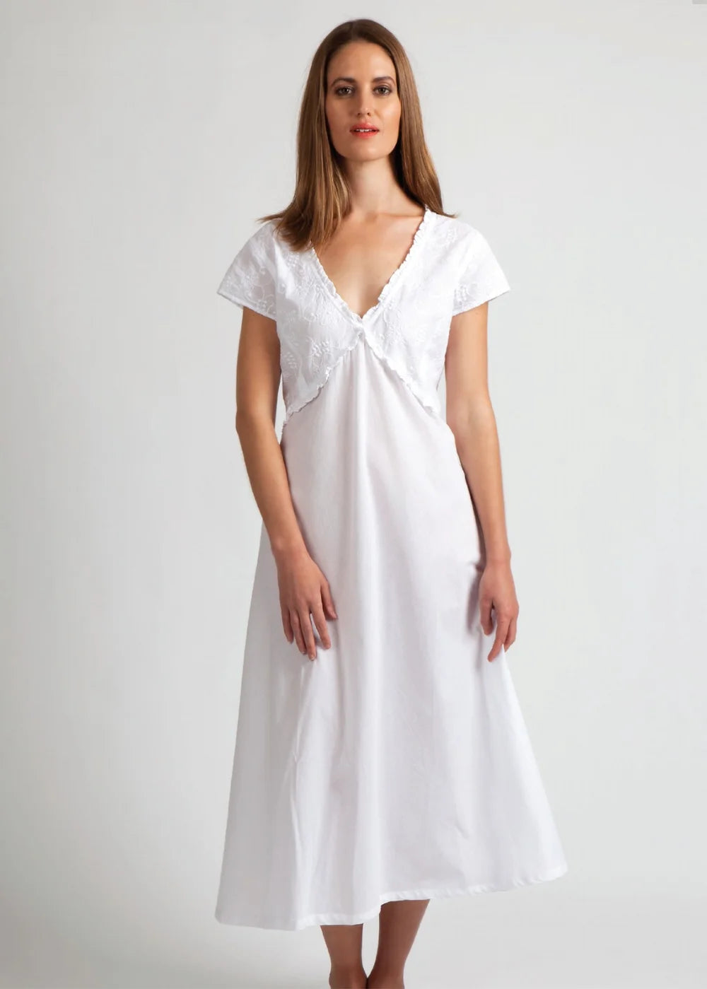 Arabella MD756A Nightie (white)