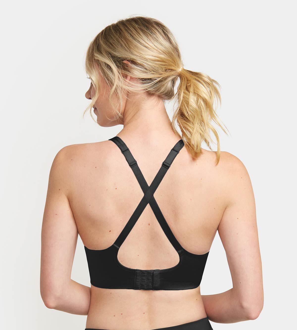 Triumph Triaction Seamfree Crop Top