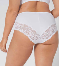 Load image into Gallery viewer, Triumph Amourette Charm Maxi
