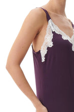 Load image into Gallery viewer, Givoni 9LE01 Mid length Chemise (Plum)
