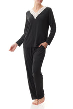 Load image into Gallery viewer, Givoni 9LE04  Modal Knit Pyjama Set ( Black, Plum)
