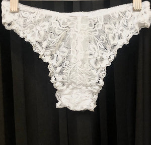 Essence Lace G-String (White) 678G