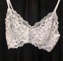 Load image into Gallery viewer, Essence Lace Bralette (White)
