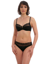 Load image into Gallery viewer, Wacoal Ravissant Brief (Black, Orchid flower, Delicacy)
