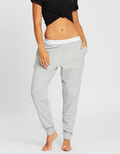Load image into Gallery viewer, Calvin Klein Jogger  (Grey)
