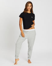 Load image into Gallery viewer, Calvin Klein Jogger  (Grey)
