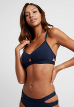 Load image into Gallery viewer, Seafolly Active Hybrid  Bralette Bikini Top (BLACK AND TRUE NAVY)
