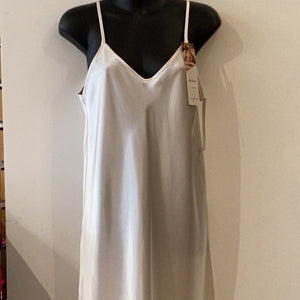 Essence Satin Chemise- 051CHC- Long shoestring strap (Black) (Red) (Pearl)