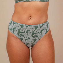 Load image into Gallery viewer, Moontide Buta Mid-Rise pant (  ocean blue  &amp; seaweed green )
