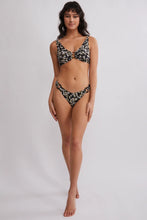Load image into Gallery viewer, Piha Ring Trim High Leg Bikini Pant MYO (Black)
